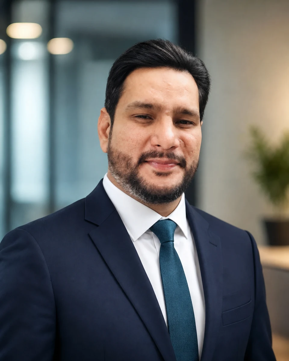 Usman Khan, website publisher and editorial lead at AirportFareGuide